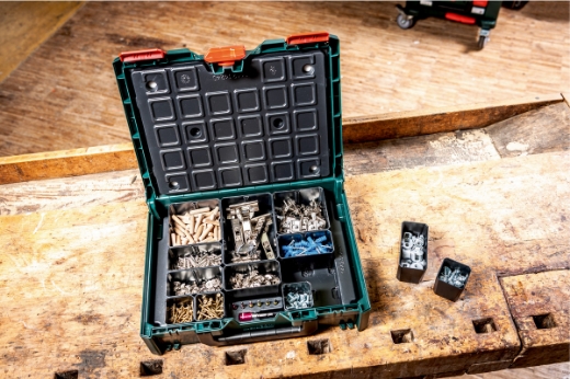Picture of metaBOX 118 Organiser, Set consisting of 4 of each insertion boxes 1x1 H63 (52 mm x 52 mm x 63 mm); 5x insertion boxes 1x2 H63 (104 mm x 52
mm x 63 mm); 2x insertion boxes 2x2 H63 (104 mm x 104 mm x 63 mm); 1x insertion boxes 2x3 H63 (157 mm x 104 mm x
63 mm)