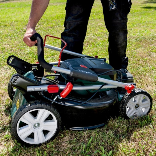 Picture of METABO 2 x 18 V (36 V) BRUSHLESS Lawn Mower 460 mm
(2 x 10.0 Ah LiHD Battery Packs, ASC 145 DUO Air-cooled Fast Charger)