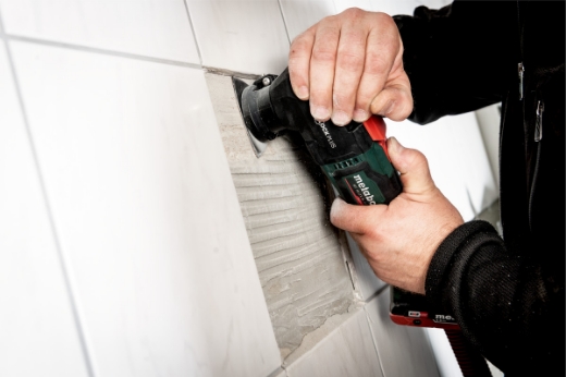 Picture of METABO 18 V BRUSHLESS Multi-Tool, MT 18 LTX BL QSL, SKIN Only, incl. Plunge Saw Blade 32mm Wood/Metal and Triangular Base Plate 93mm